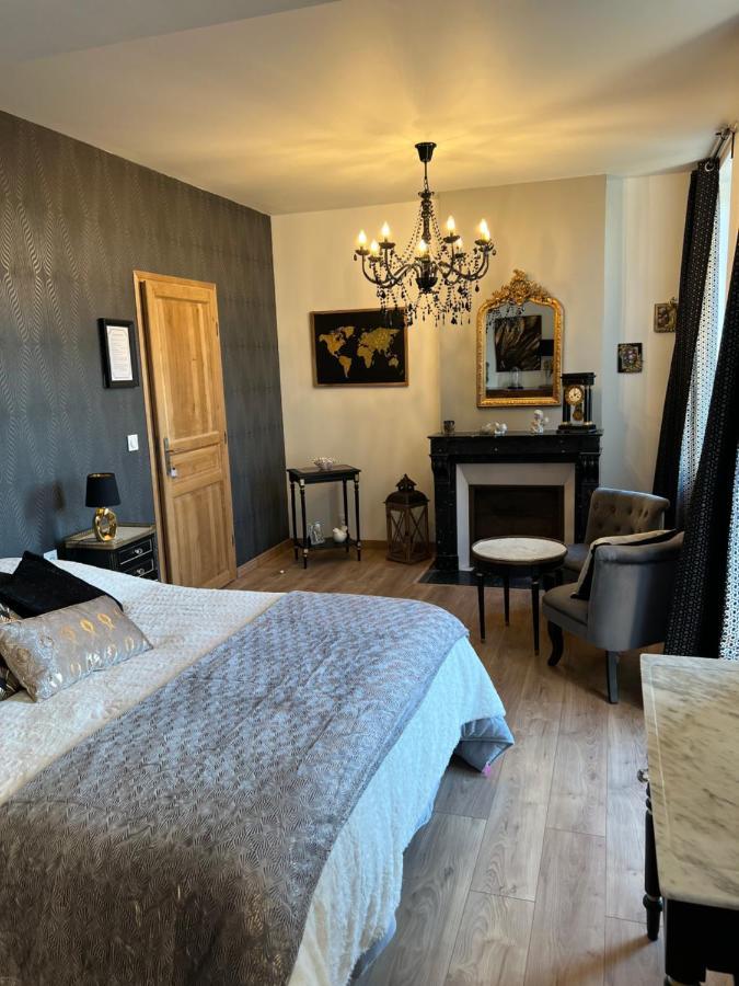 Chateau Segot Neuilly-le-Real Luaran gambar