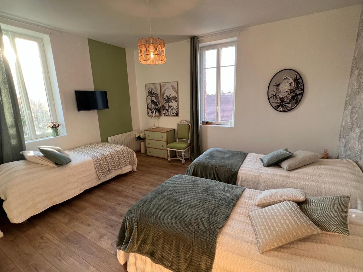Chateau Segot Neuilly-le-Real Luaran gambar