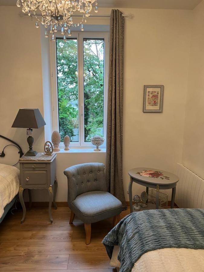 Chateau Segot Neuilly-le-Real Luaran gambar