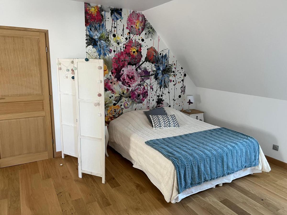 Chateau Segot Neuilly-le-Real Luaran gambar