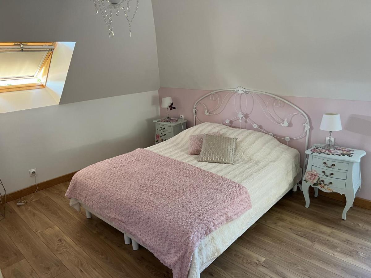 Chateau Segot Neuilly-le-Real Luaran gambar