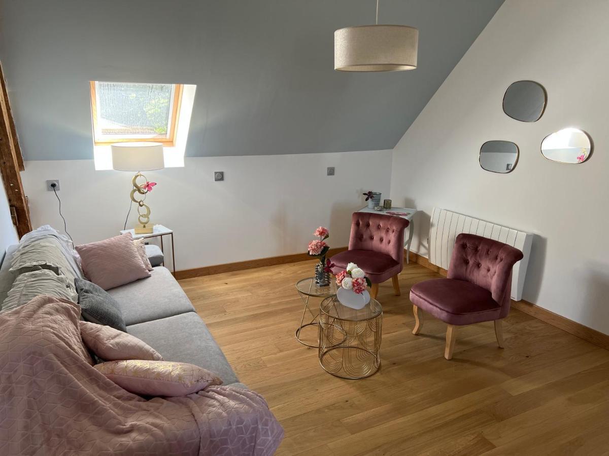 Chateau Segot Neuilly-le-Real Luaran gambar
